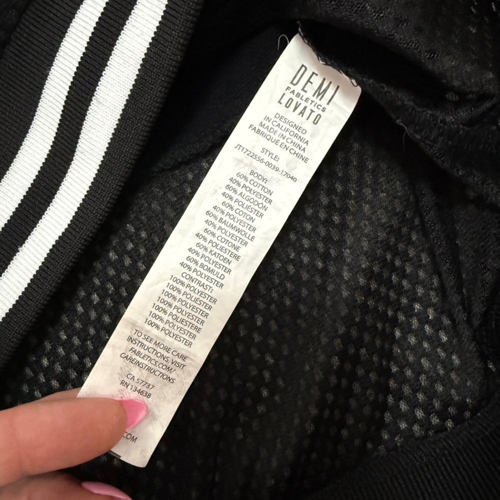 Fabletics x Demi Lovato - Black Mesh Maren Cropped Hoodie Top - size Medium - Picture 10 of 11